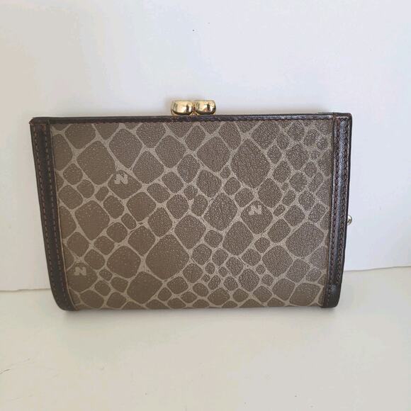 Nina Ricci Giraffe Brown Wallet Compact Kisslock Leather Vintage Italian Trifold - Picture 2 of 12